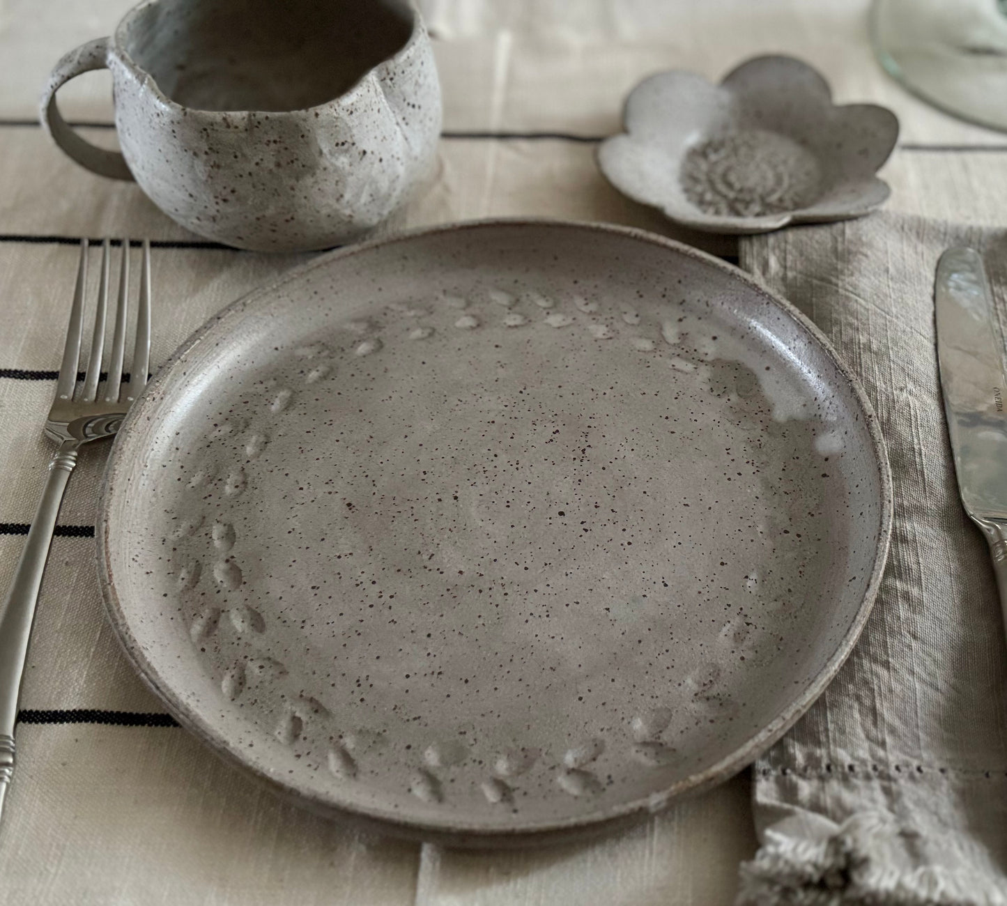 Assiette BRUME