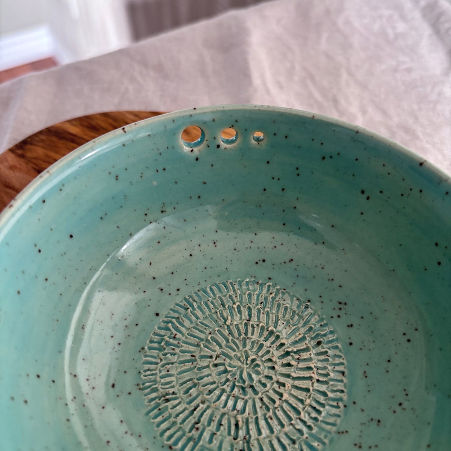 Râpe ail et dénudeur fines herbes