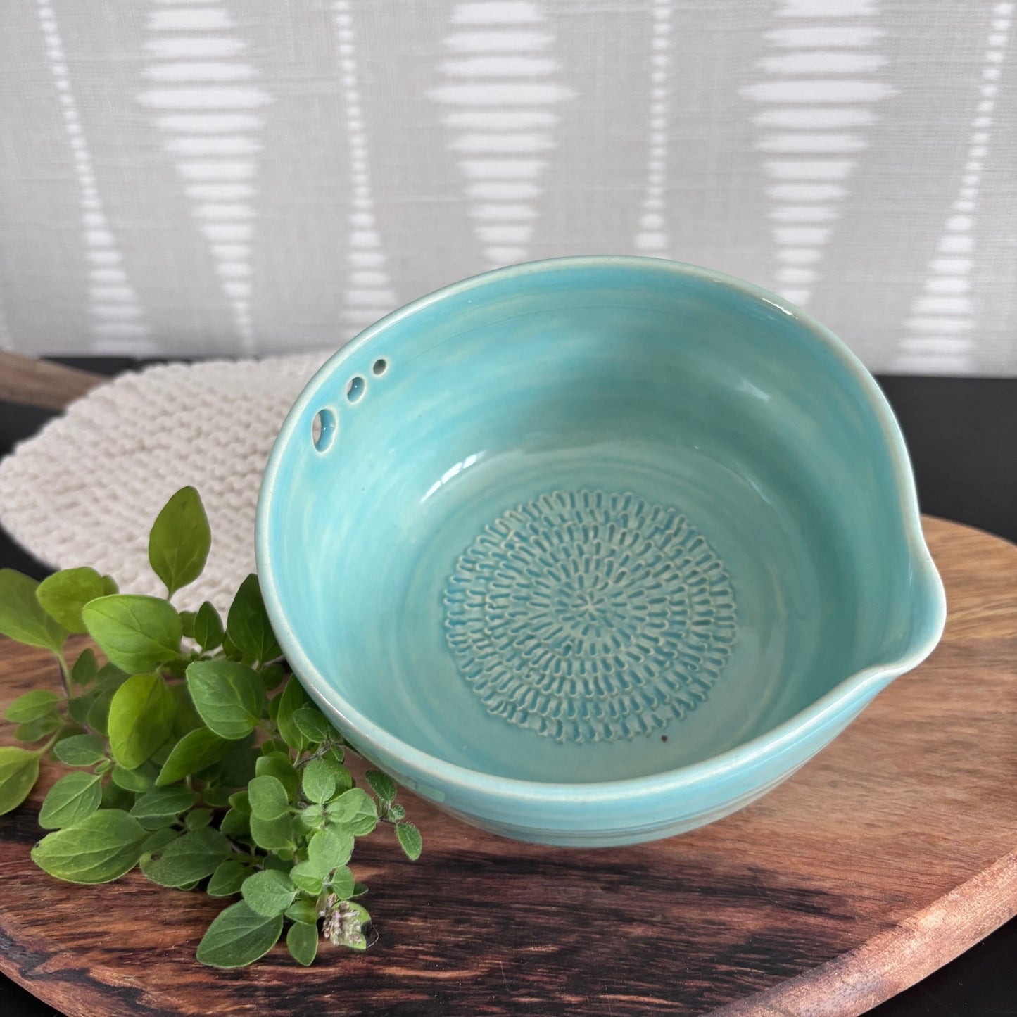 Râpe ail et dénudeur fines herbes